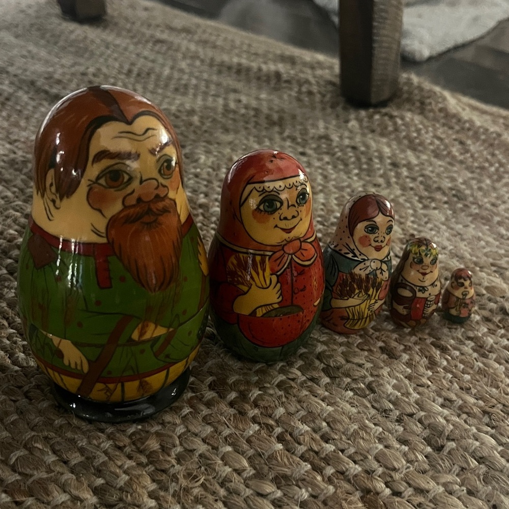 Matryoshka Russian Nesting Dolls -Vintage 1993 -Signed - Picture 6 of 17